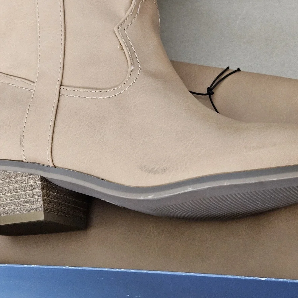 Universal Thread Women's Knee High Riding Boots Tan Faux Leather US 8‎ NEW